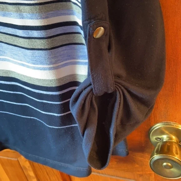 Ruby Rd. Tunic Style Top - Picture 4 of 7